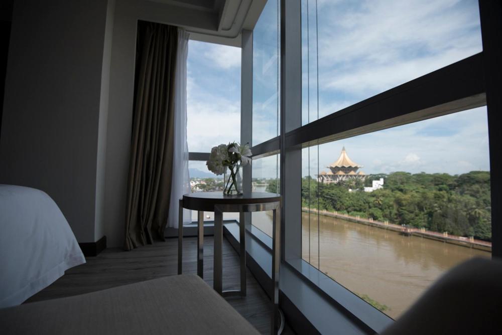 קוצ'ינג Astana Wing - Riverside Majestic Hotel מראה חיצוני תמונה